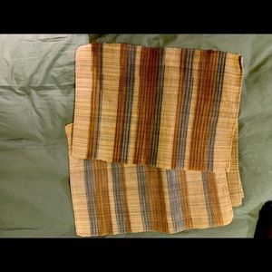 100% cotton woven placemats and matching napkins  6 of each gently used